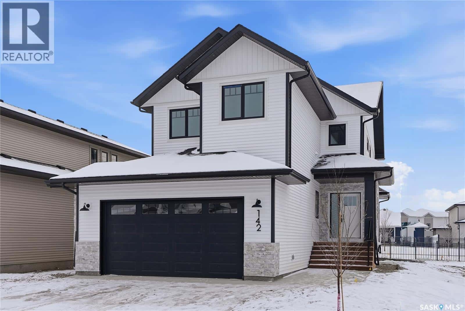 142 Haverstock CRESCENT — Saskatoon, Saskatchewan - Photo 2 of 44