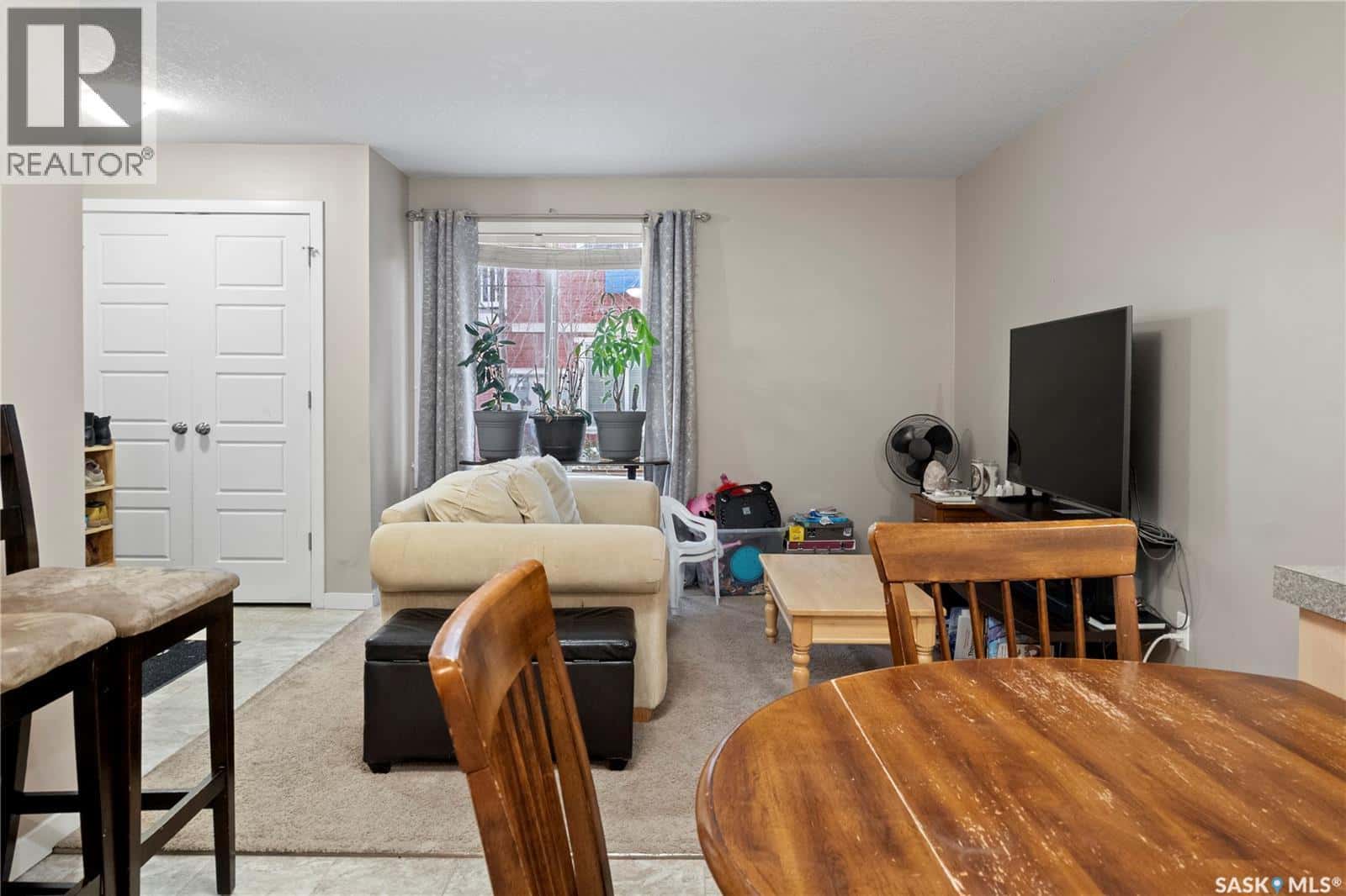 62 5612 Gordon ROAD — Regina, Saskatchewan - Photo 5 of 18