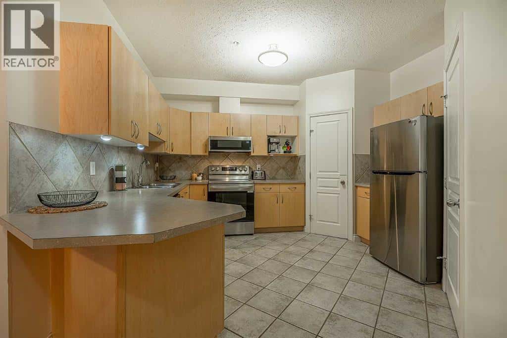 202, 138 18 Avenue SE — Calgary, Alberta - Photo 4 of 47