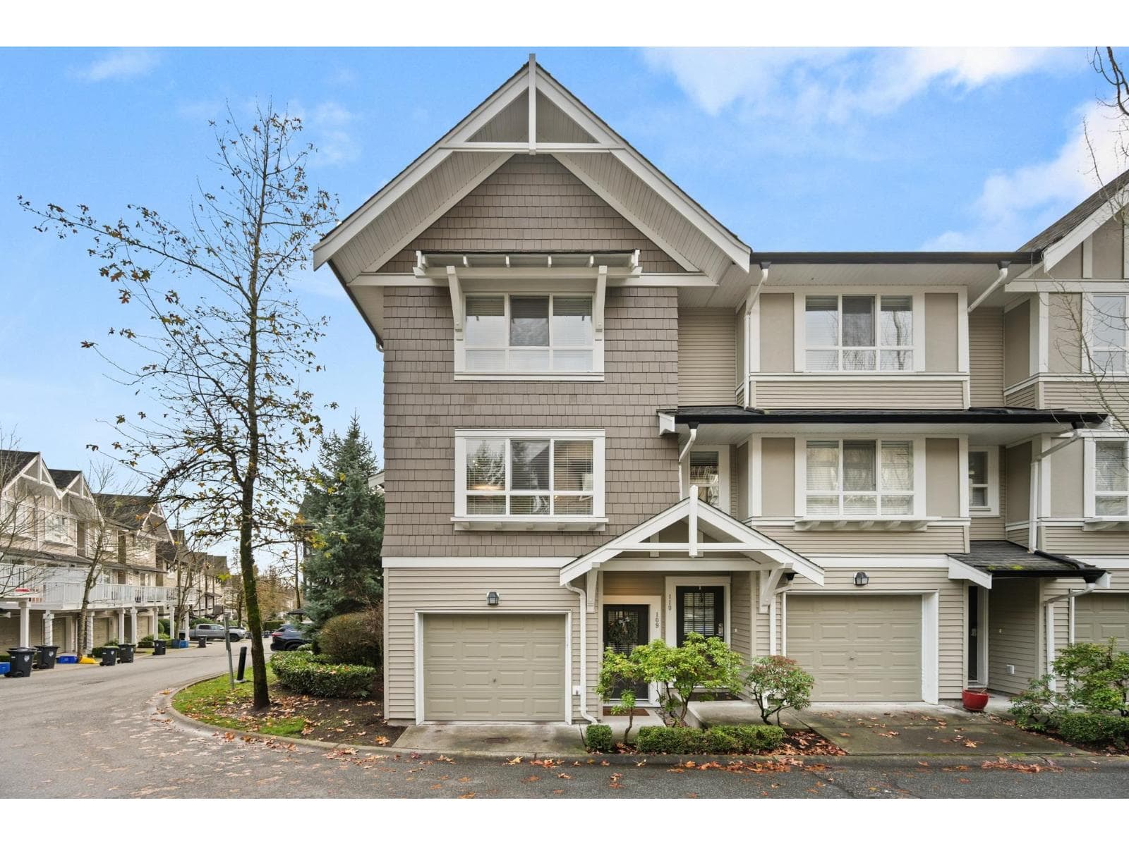 109 6747 203 STREET — Langley, British Columbia - Main photo