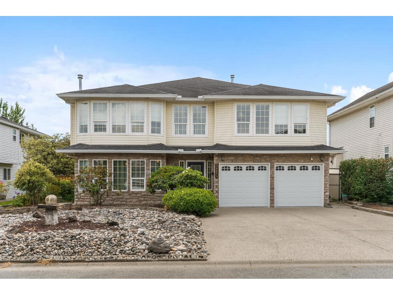 34654 7 AVENUE — Abbotsford, British Columbia - Main photo