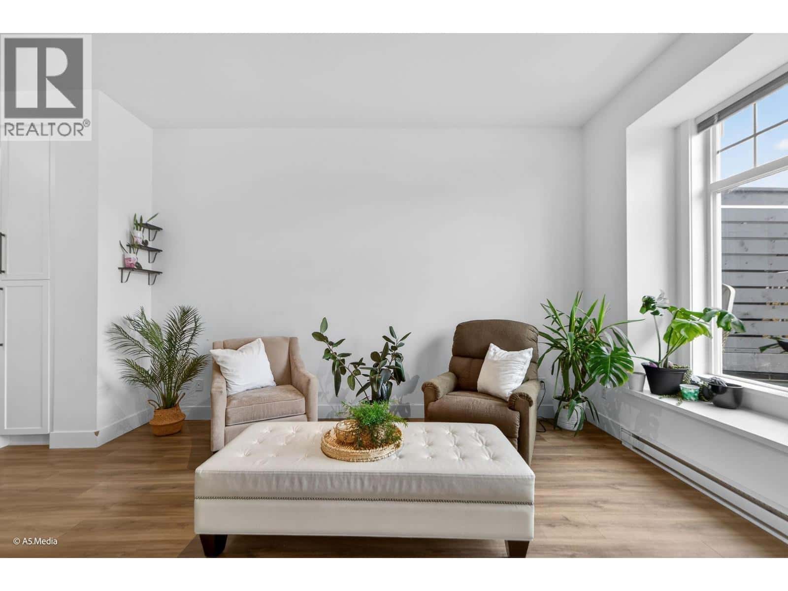 44 3552 VICTORIA DRIVE — Coquitlam, British Columbia - Photo 5 of 30