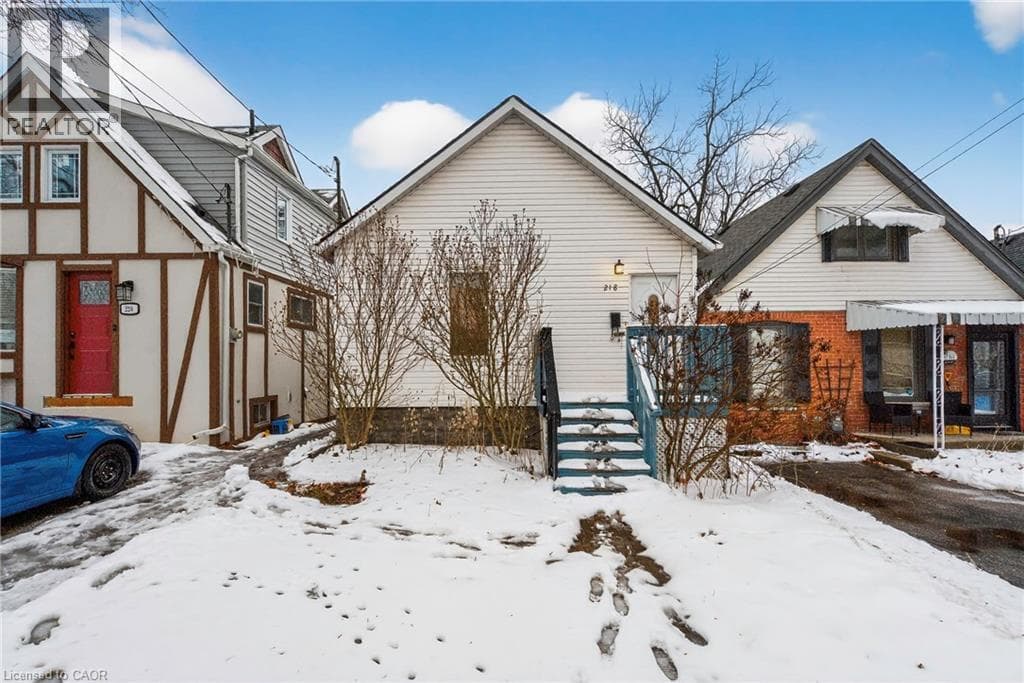 218 EAST 8TH Street — Hamilton, Ontario - Main photo