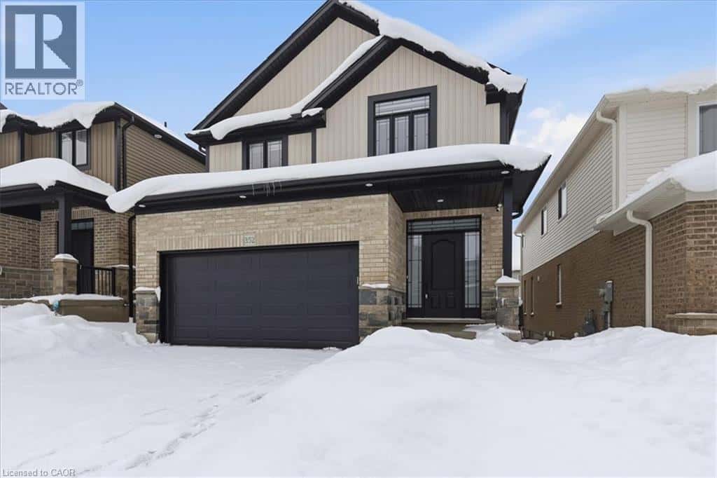 352 CHOKECHERRY Crescent — Waterloo, Ontario - Photo 2 of 23