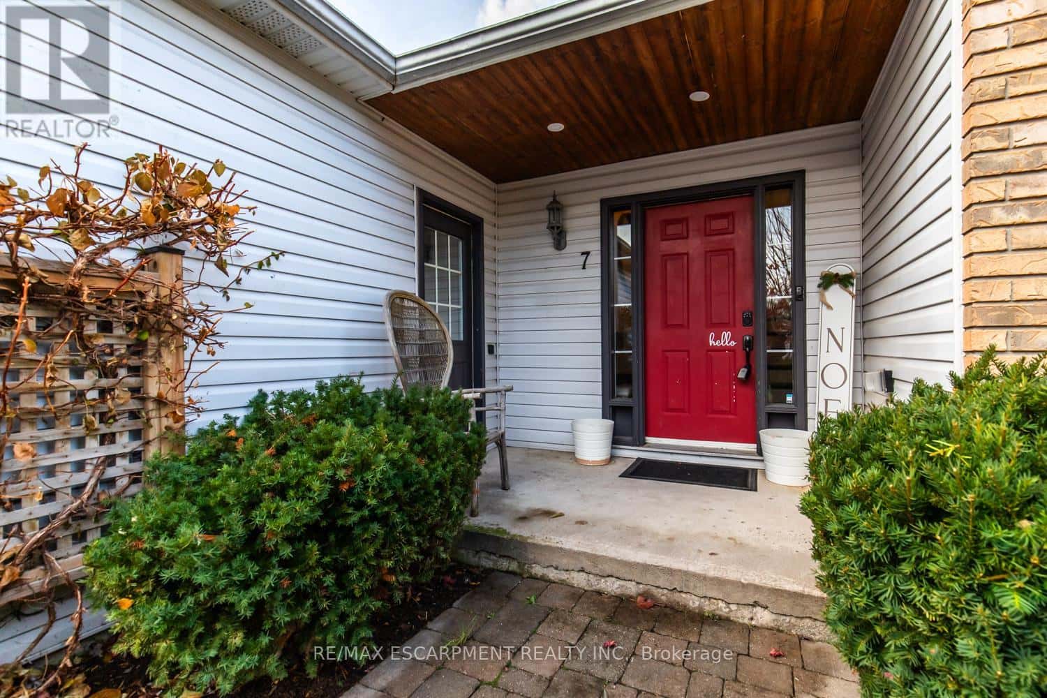 7 ANDERSON CRESCENT — West Lincoln (Smithville), Ontario - Photo 3 of 41