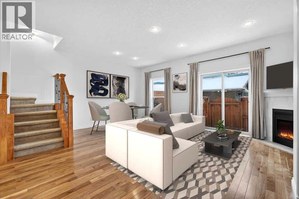 2, 3423 5 Avenue NW — Calgary, Alberta - Photo 5 of 39