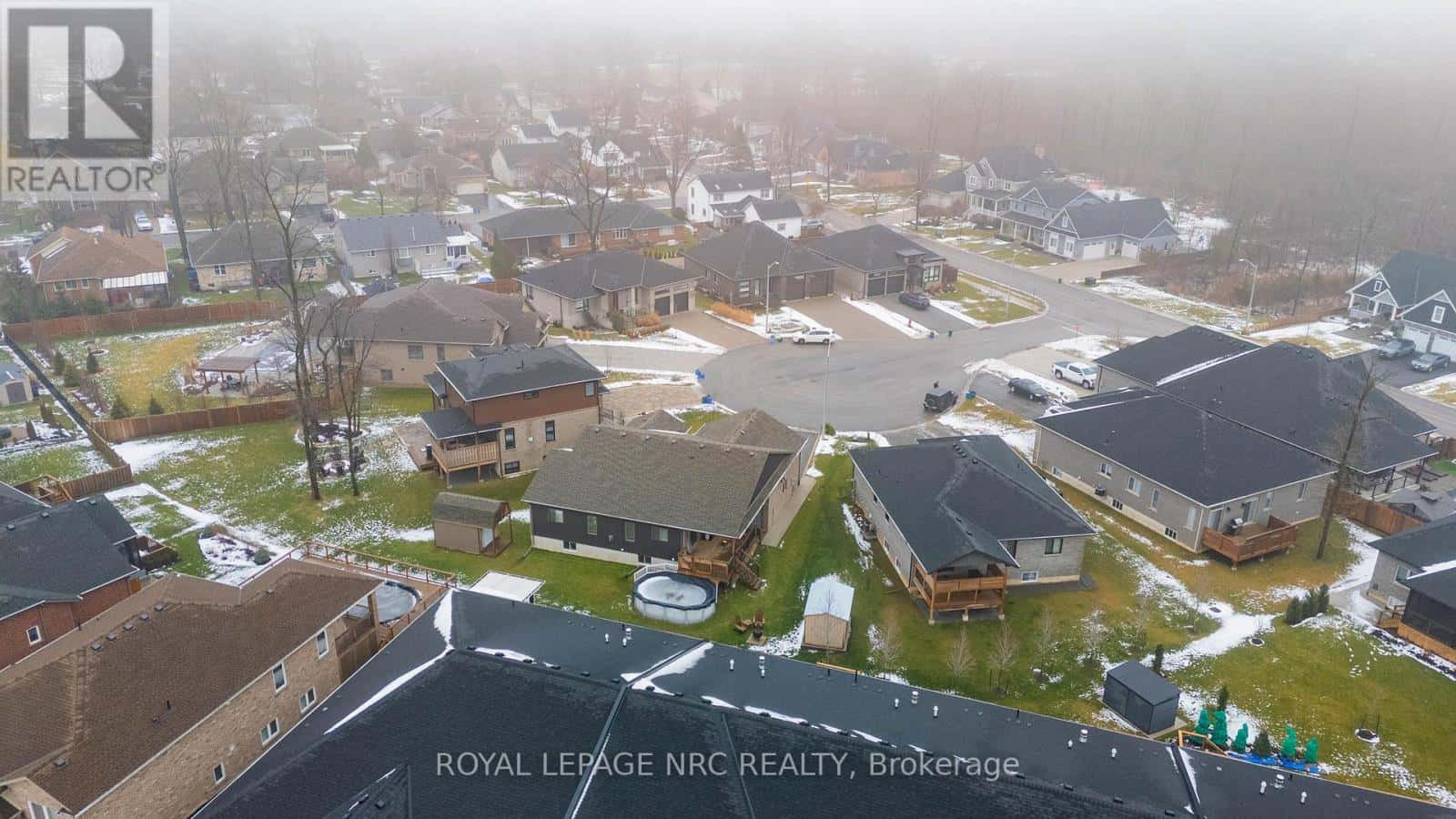 67 HICKORY COURT — Port Colborne (Sugarloaf), Ontario - Photo 4 of 40