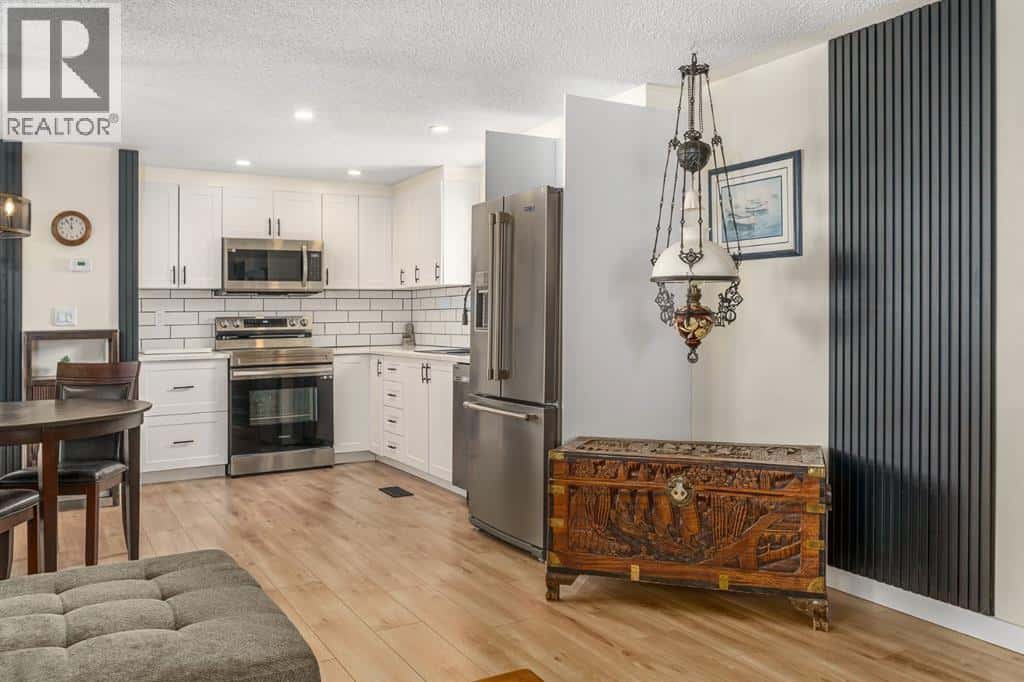 127, 3223 83 Street NW — Calgary, Alberta - Photo 4 of 20