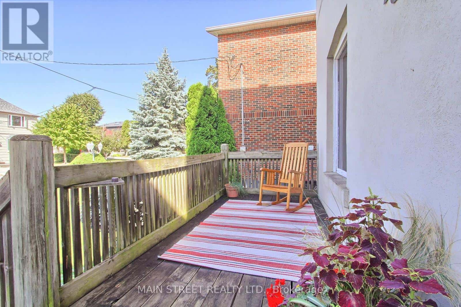 79 SIMPSON AVENUE — Toronto (Mimico), Ontario - Photo 4 of 49