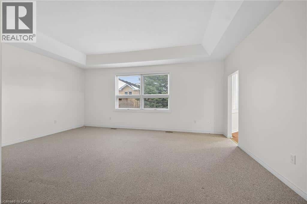 18 CRITZIA Drive — Mount Hope, Ontario - Photo 4 of 43