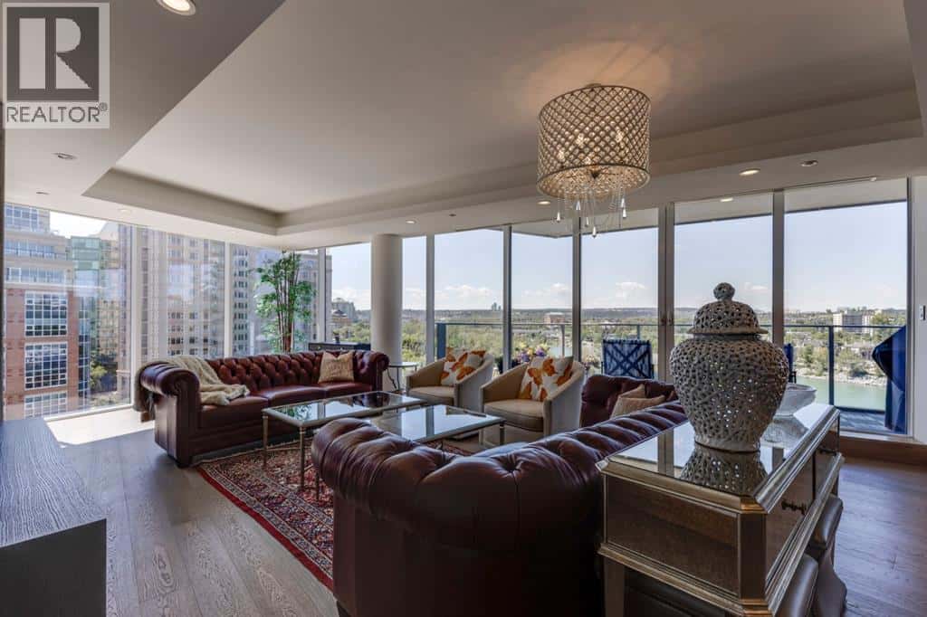 811, 738 1 Avenue SW — Calgary, Alberta - Photo 4 of 50