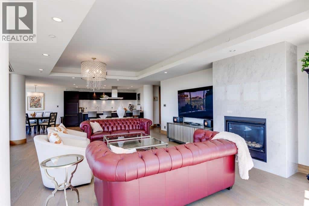 811, 738 1 Avenue SW — Calgary, Alberta - Photo 5 of 50