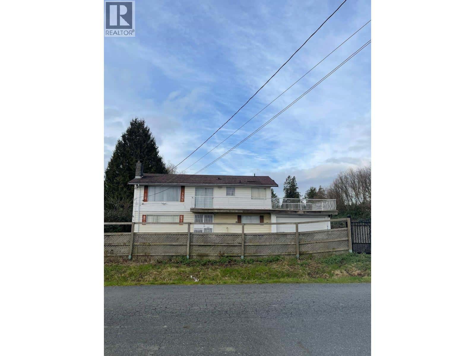 6115 9TH AVENUE — Burnaby, British Columbia - Photo 5 of 9