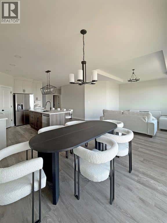 375 Skeena Crescent W — Lethbridge, Alberta - Photo 5 of 29