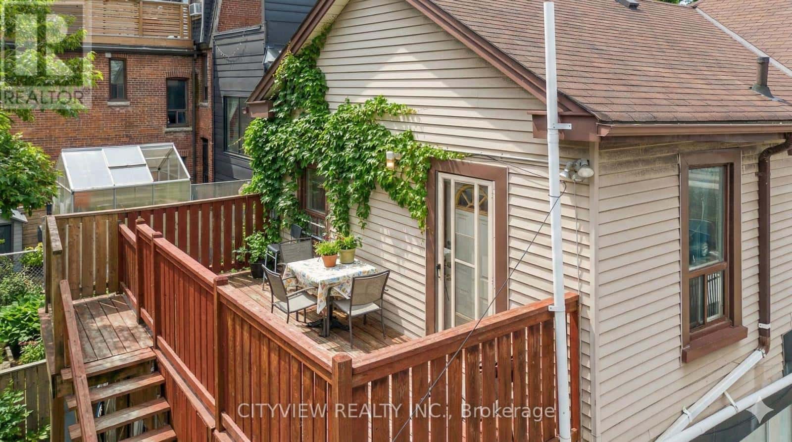 Toronto (Moss Park) — Toronto (Moss Park) - Photo 2 of 29