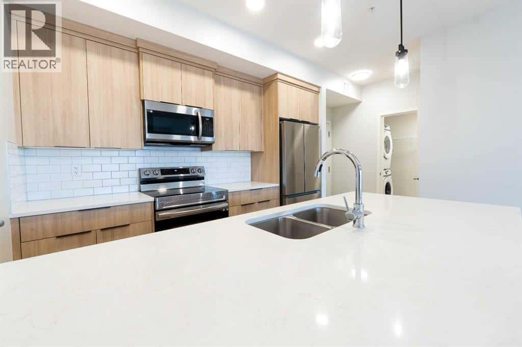 Calgary — Calgary - Photo 5 of 22