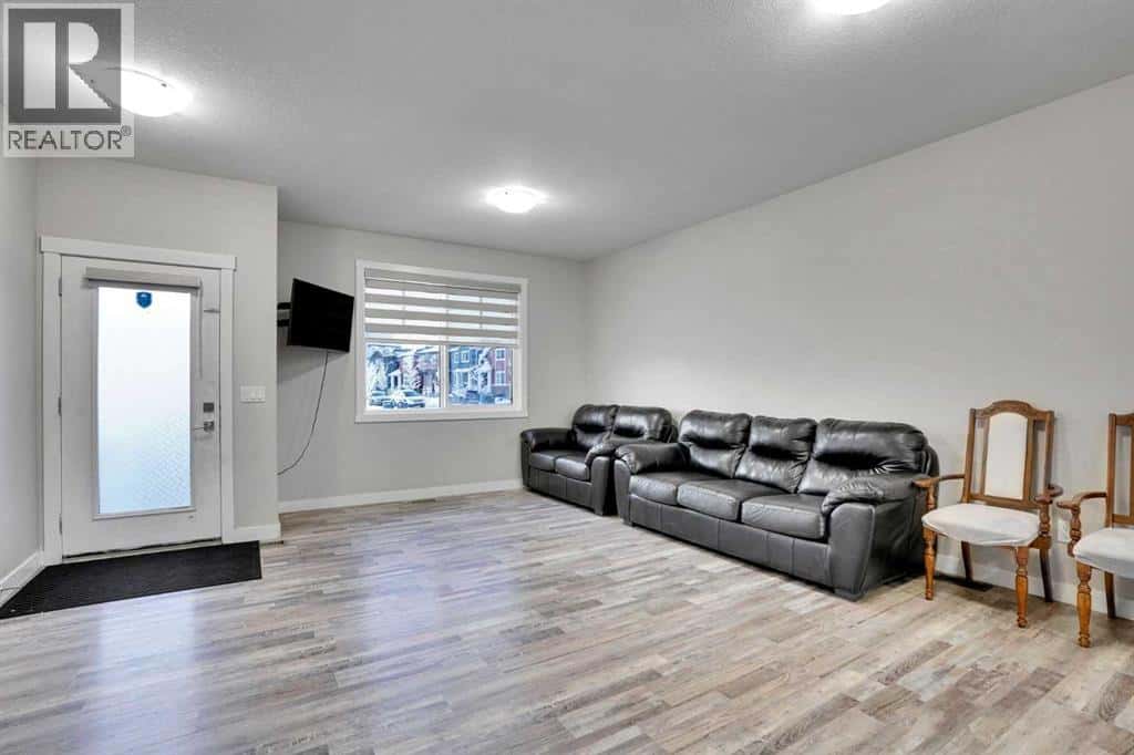 14 Belvedere Common SE — Calgary, Alberta - Photo 4 of 50