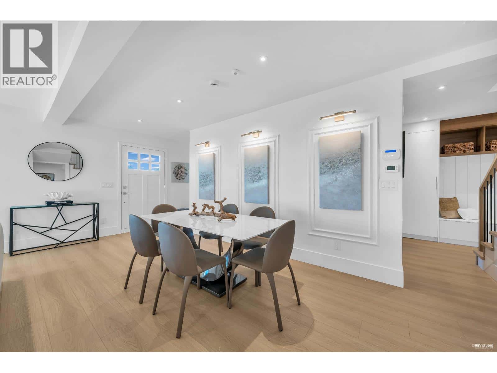 101 1125 CARTIER AVENUE — Coquitlam, British Columbia - Photo 5 of 30