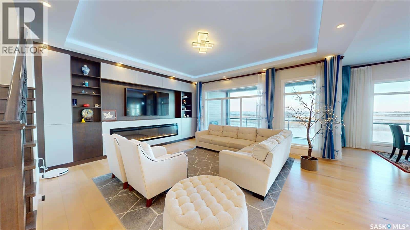 407 Kenaschuk CRESCENT — Saskatoon, Saskatchewan - Photo 3 of 50