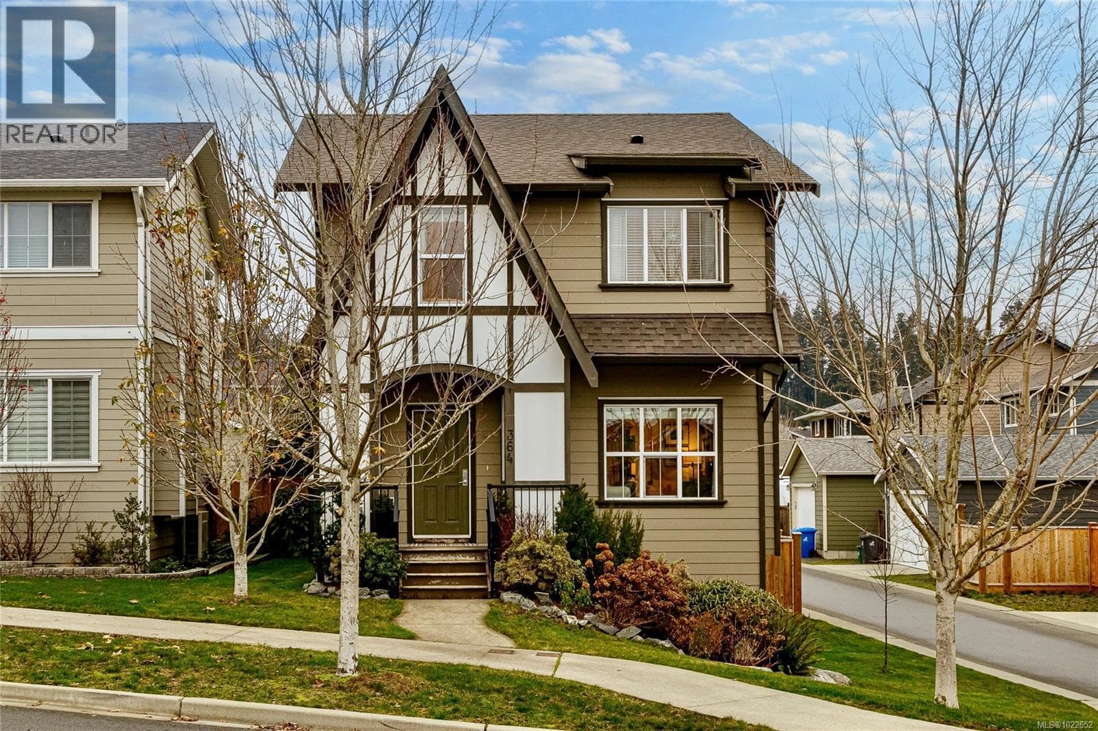 364 Kestrel St — Colwood, British Columbia - Main photo