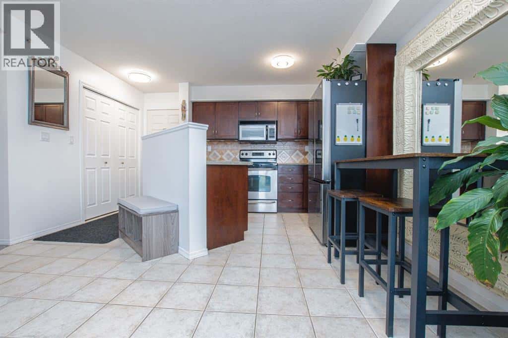 408, 11220 104 Avenue — Grande Prairie, Alberta - Photo 2 of 23