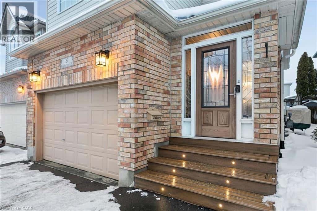 6 HEATHERWOOD Place — Kitchener, Ontario - Photo 2 of 35