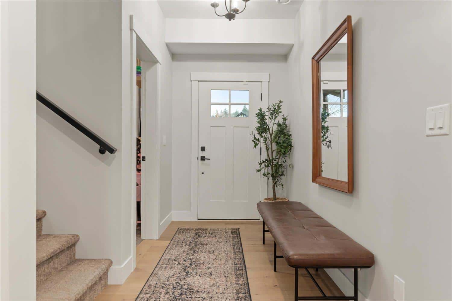 Chilliwack — Chilliwack - Photo 5 of 40