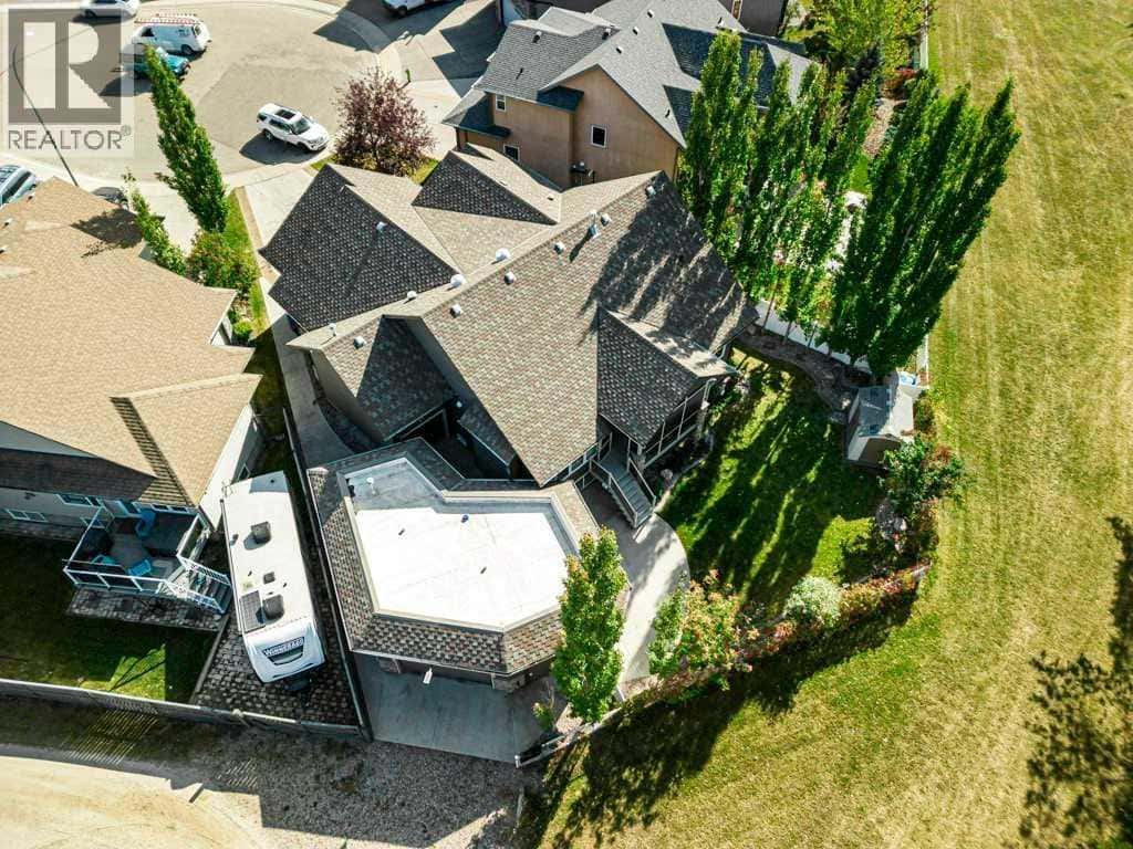 34 Overand Place — Red Deer, Alberta - Photo 3 of 49