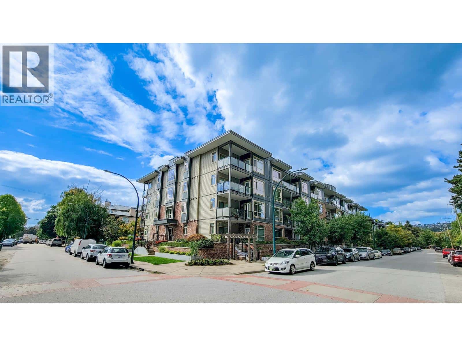 103 2436 KELLY AVENUE — Port Coquitlam, British Columbia - Photo 3 of 33