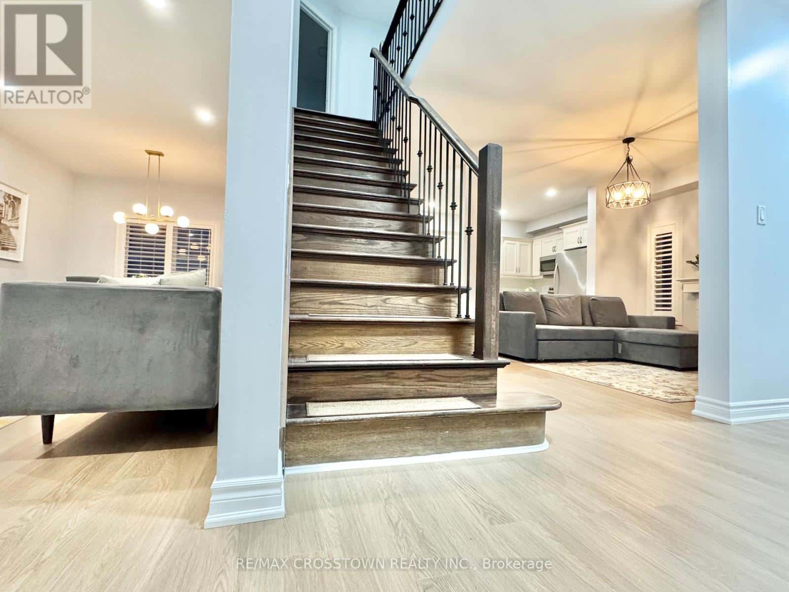 1 BLACK ASH TRAIL — Barrie (Ardagh), Ontario - Photo 3 of 40