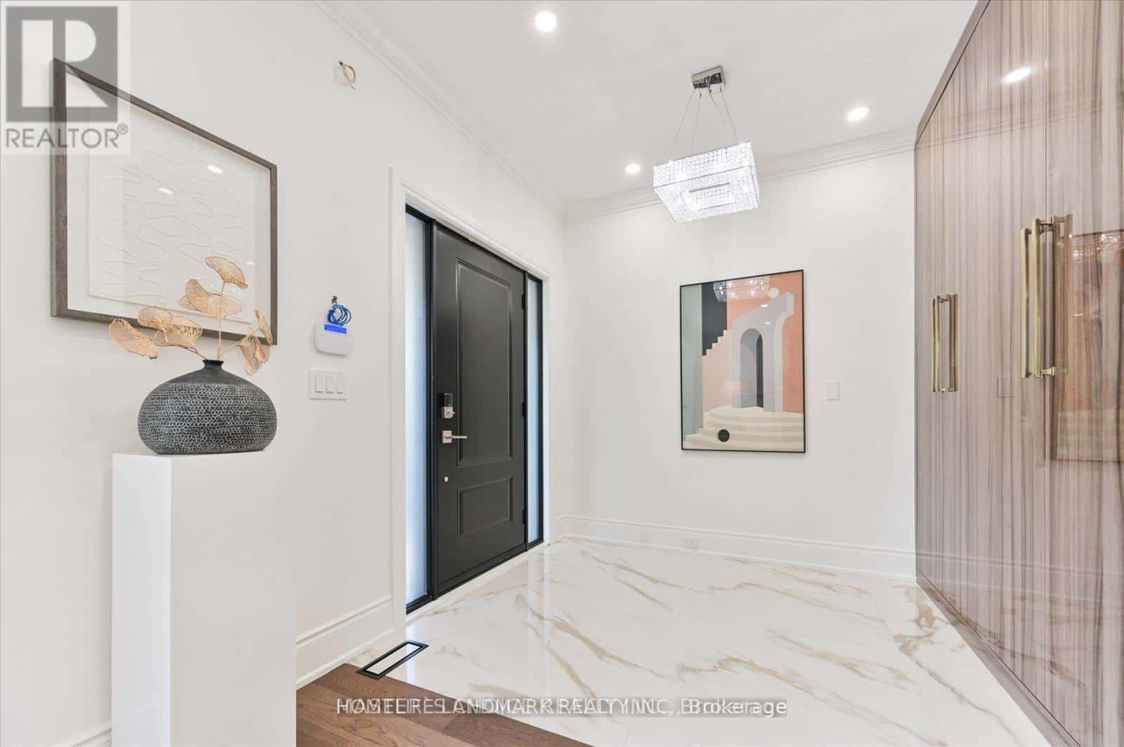 382 ST CLEMENTS AVENUE — Toronto (Lawrence Park South), Ontario - Photo 3 of 40