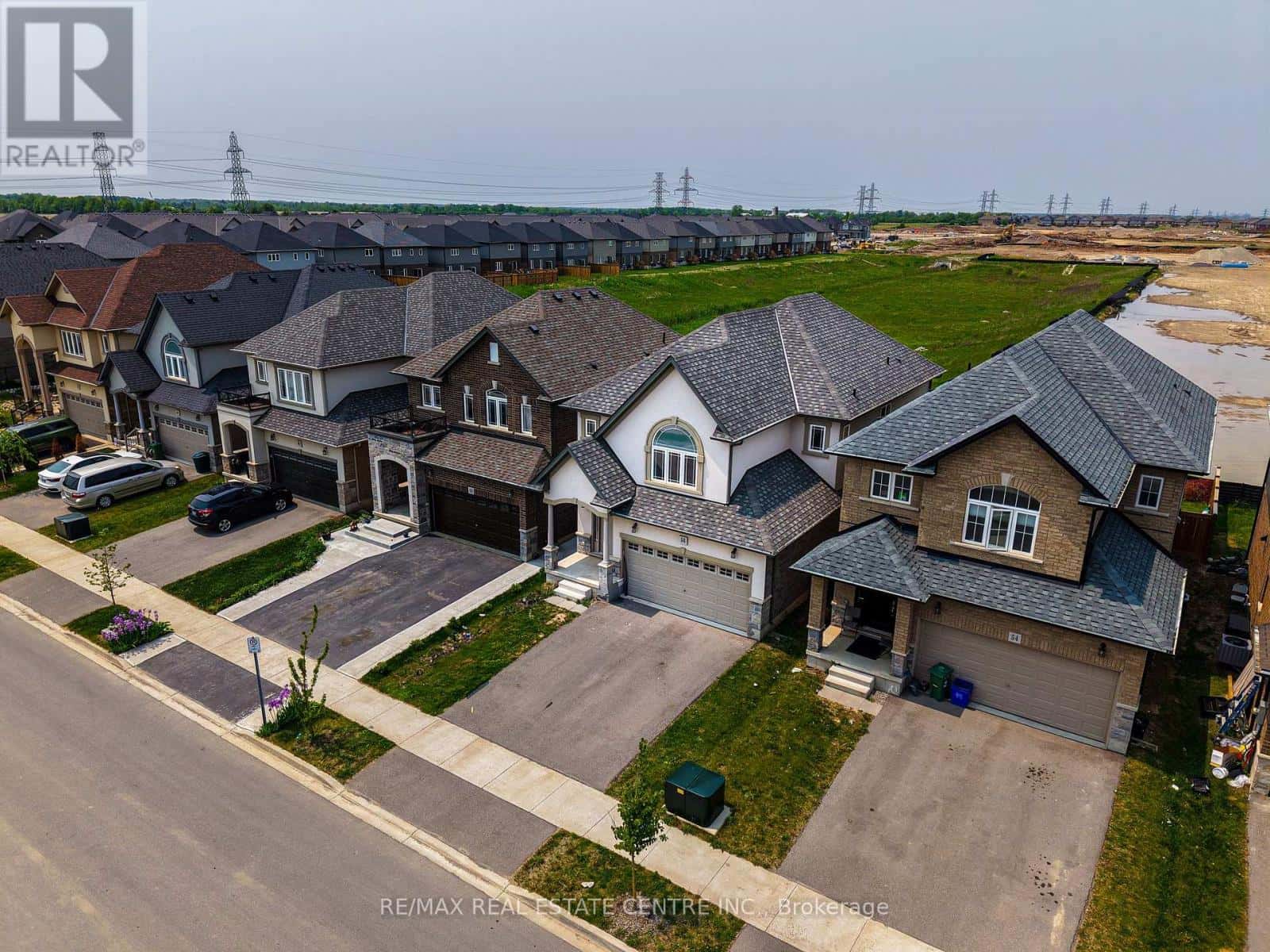 56 ROCKLEDGE DRIVE — Hamilton, Ontario - Photo 2 of 36