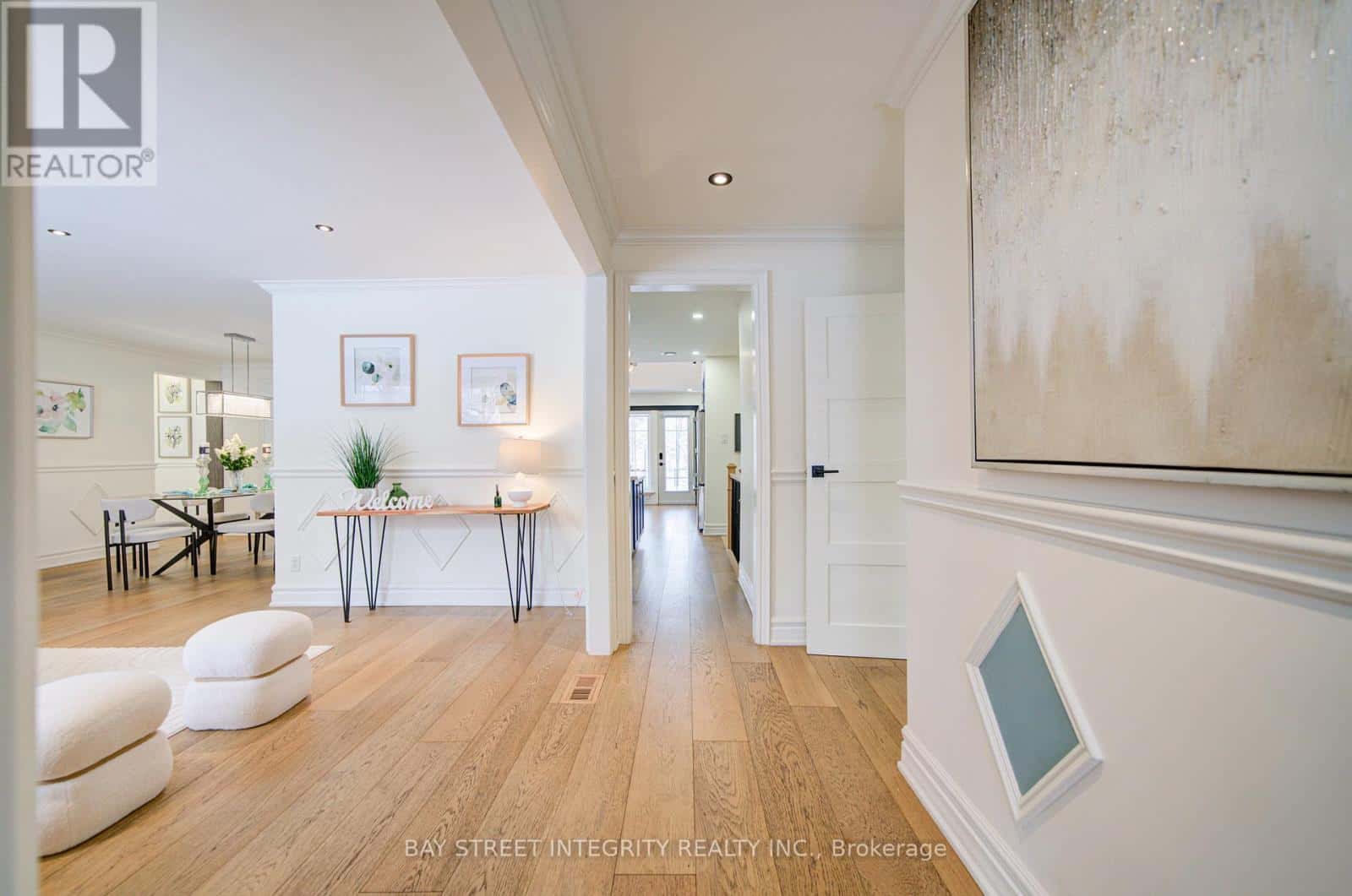 409 RIVER SIDE DRIVE — Oakville (CO Central), Ontario - Photo 5 of 50