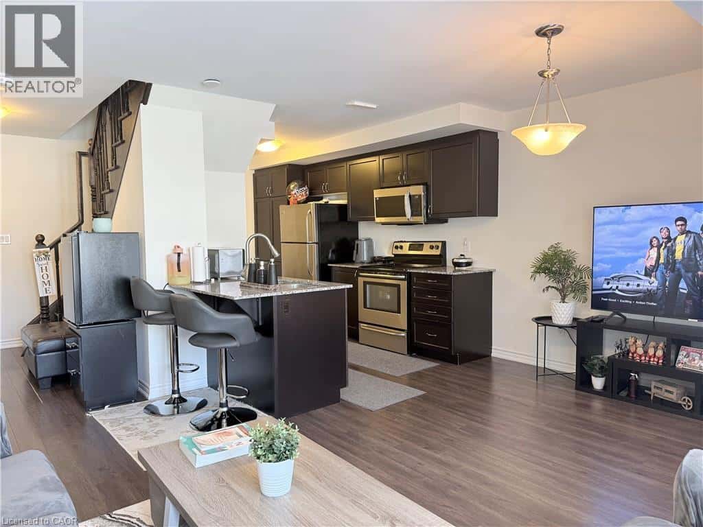 922 APPLE HILL Lane — Kitchener, Ontario - Photo 5 of 29