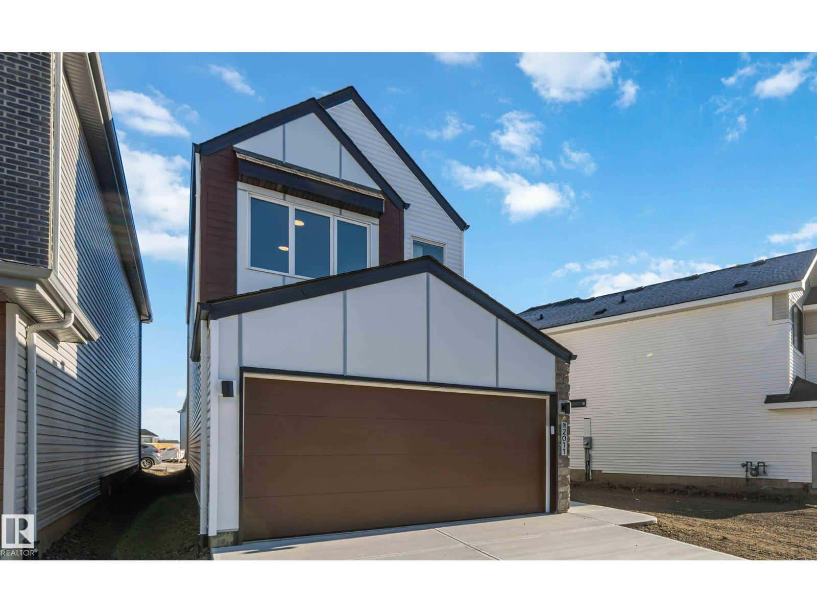 2011 191 ST NW — Edmonton, Alberta - Photo 4 of 59