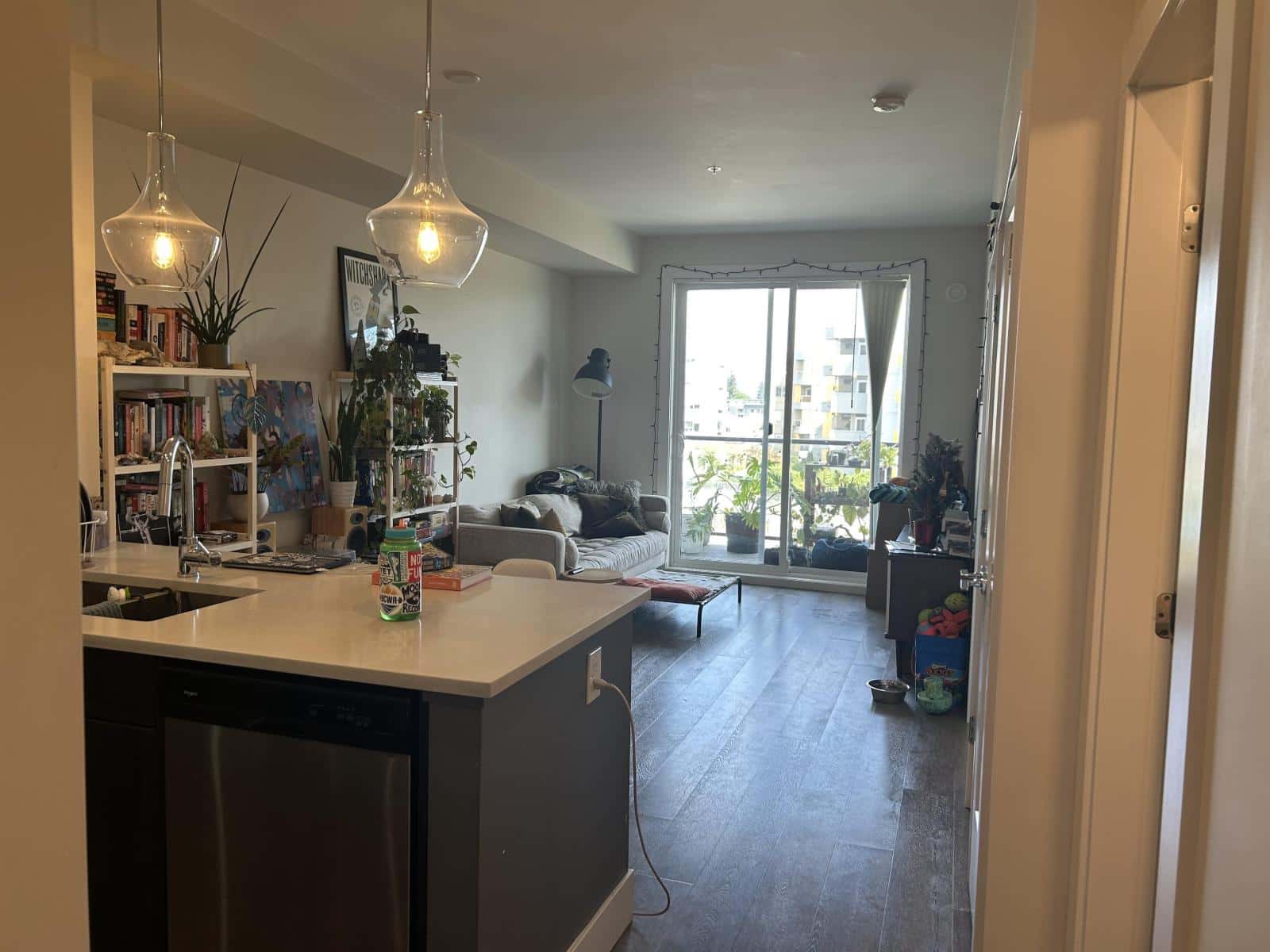 304 32838 VENTURA AVENUE — Abbotsford, British Columbia - Photo 2 of 13