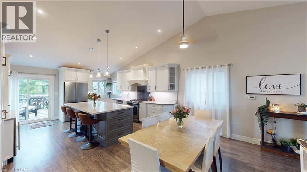 42 JANE Street — Smithville, Ontario - Photo 5 of 29