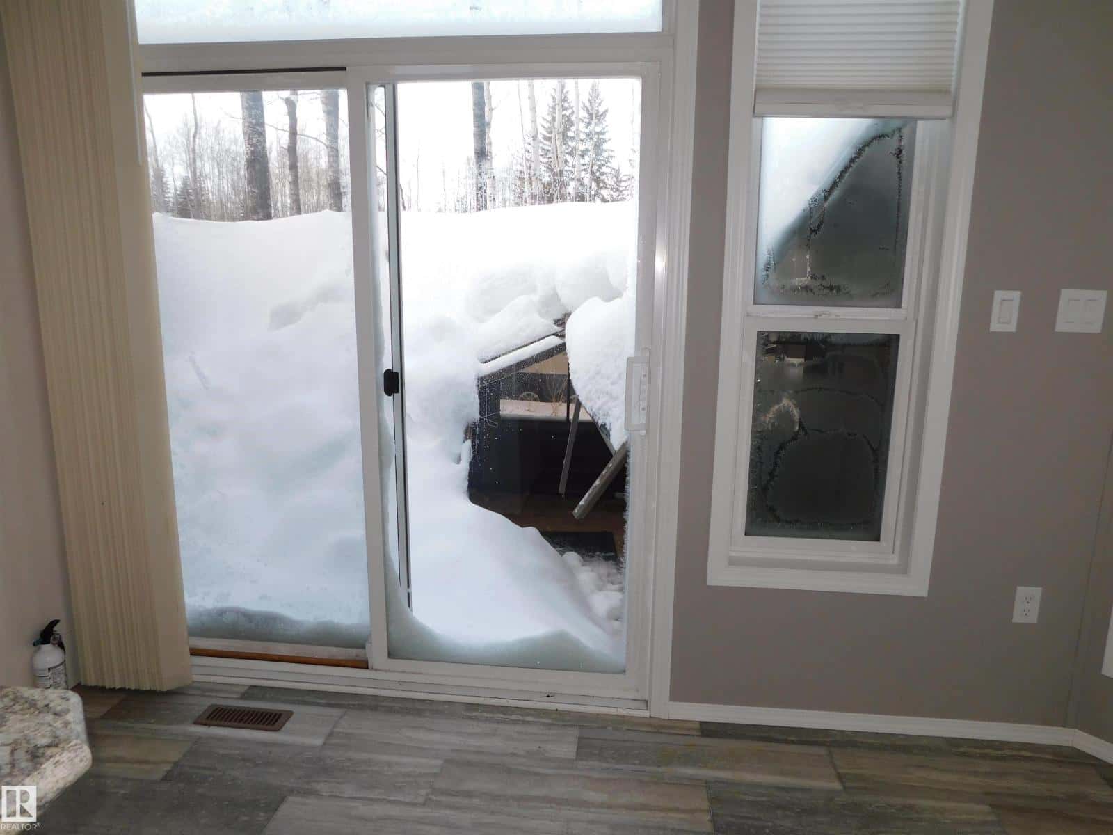 #605 53509 RGE ROAD 60 — Rural Parkland County, Alberta - Photo 5 of 16