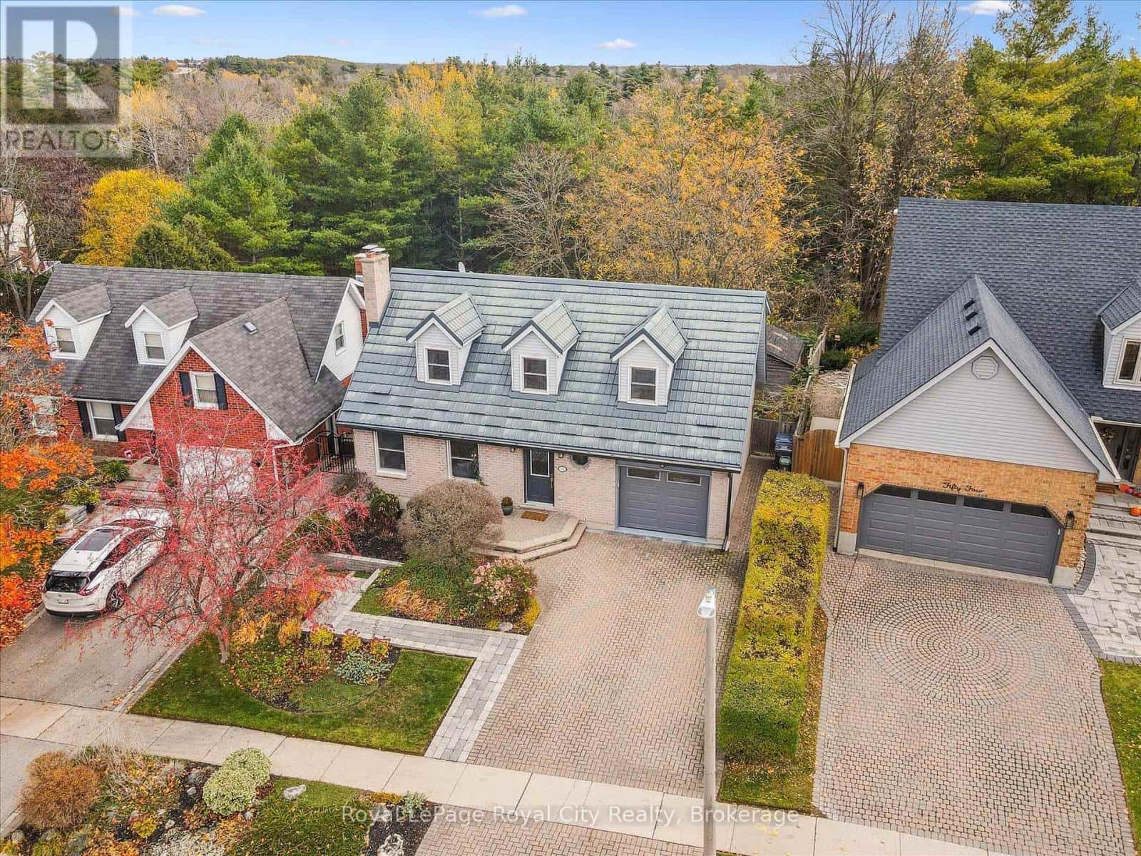 52 HILLDALE CRESCENT — Guelph (Kortright West), Ontario - Photo 2 of 50