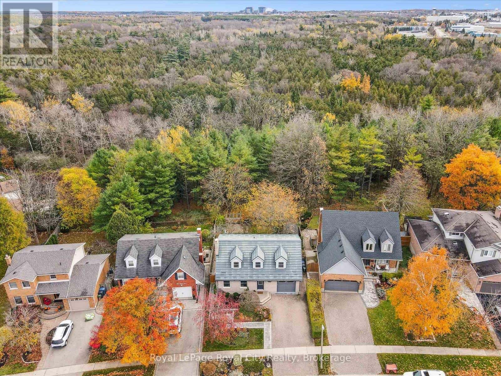 52 HILLDALE CRESCENT — Guelph (Kortright West), Ontario - Photo 4 of 50