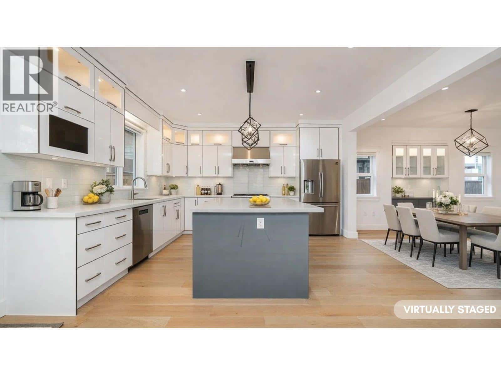 5634 52 AVENUE — Delta, British Columbia - Photo 2 of 36