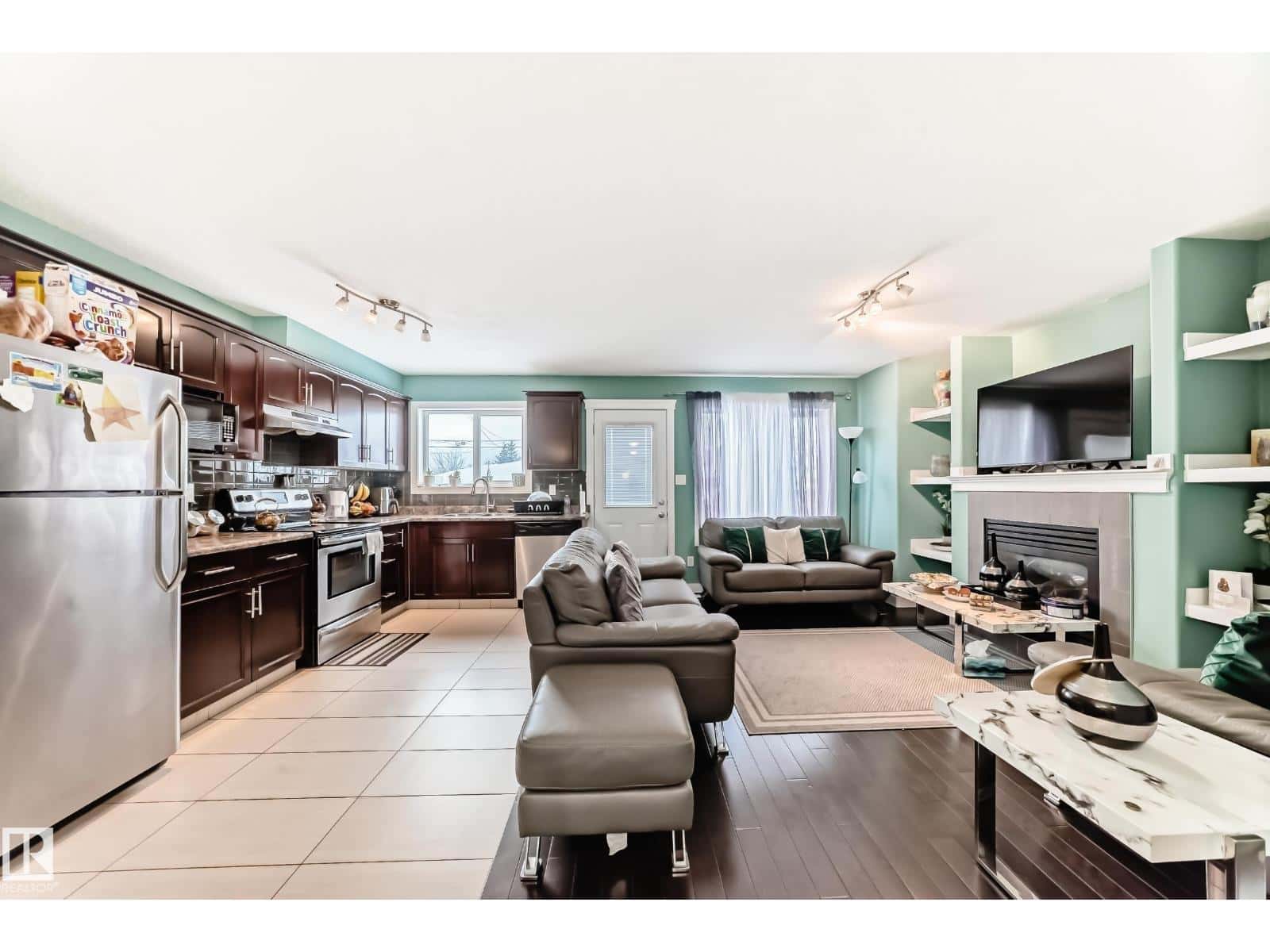 10316 162 ST NW NW — Edmonton, Alberta - Photo 4 of 67