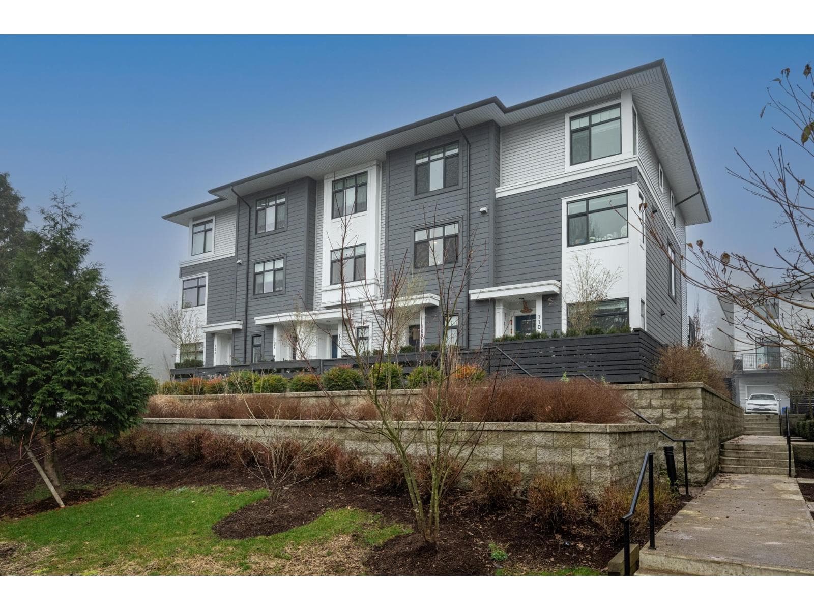 109 15235 SITKA DRIVE — Surrey, British Columbia - Main photo