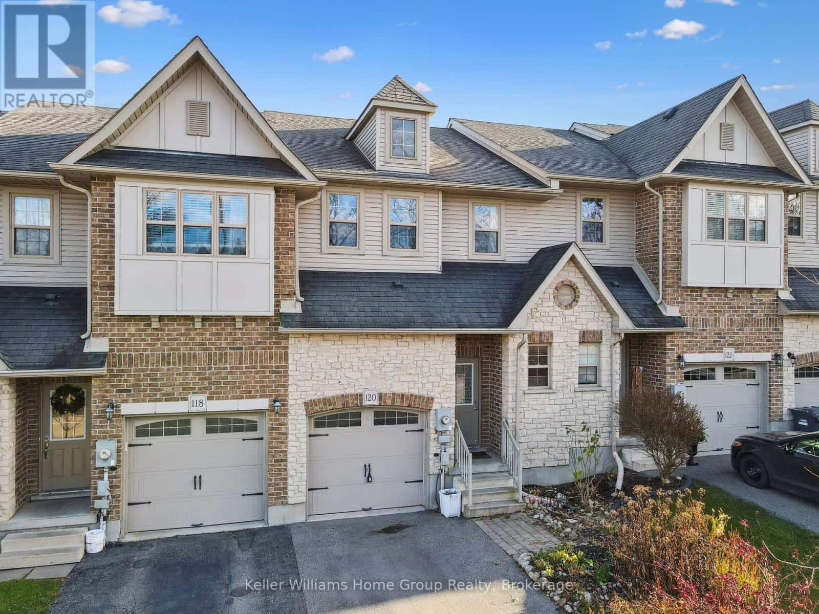 120 CREIGHTON AVENUE — Guelph (Grange Road), Ontario - Photo 2 of 44