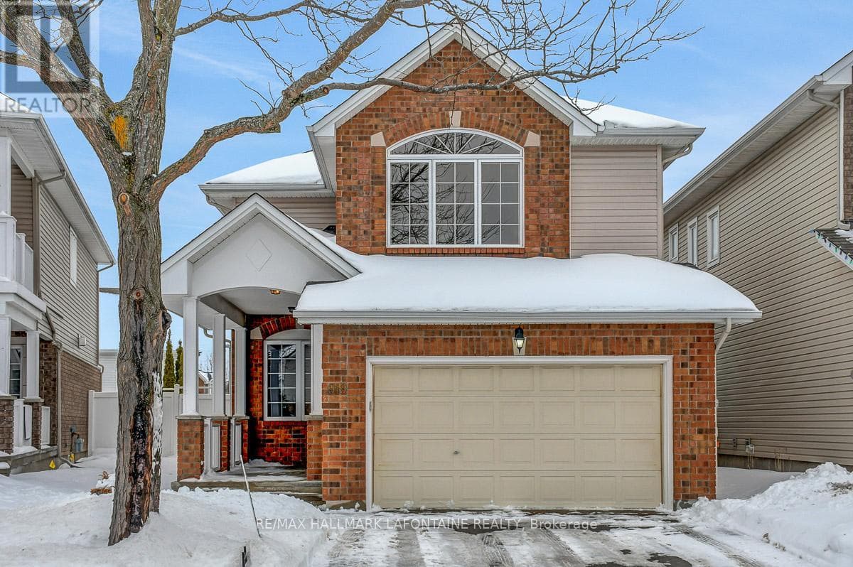 919 SCALA AVENUE — Ottawa, Ontario - Main photo