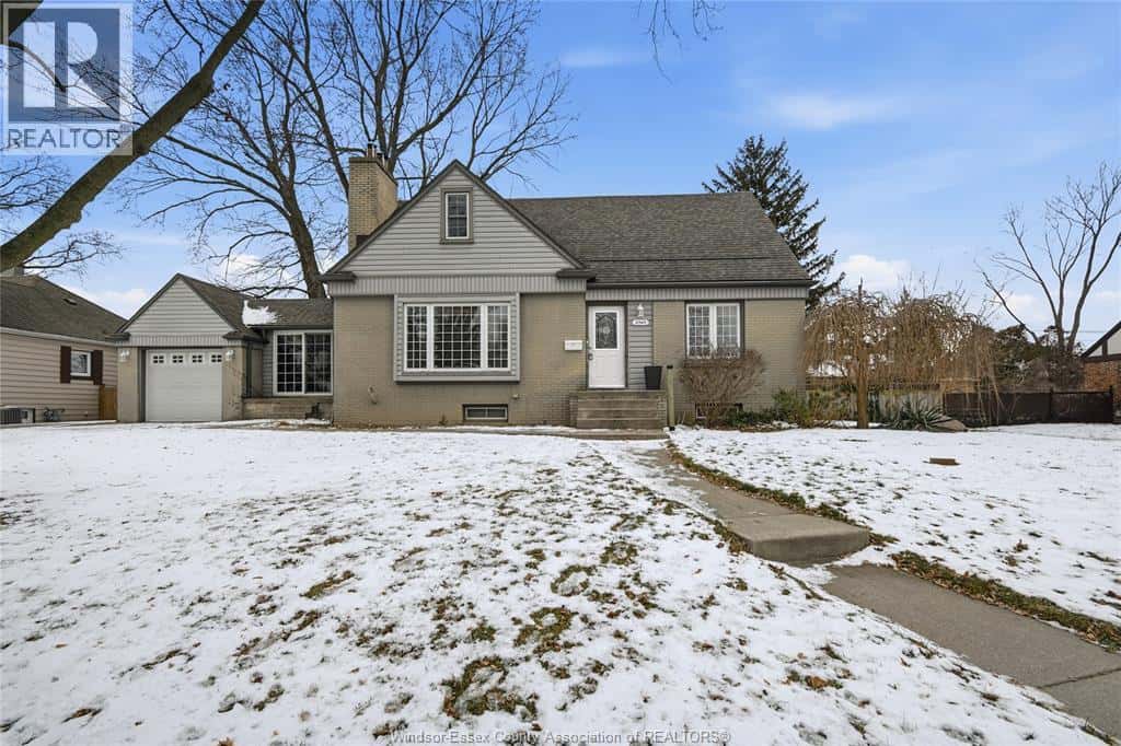 2569 NORMAN ROAD — Windsor, Ontario - Photo 3 of 38