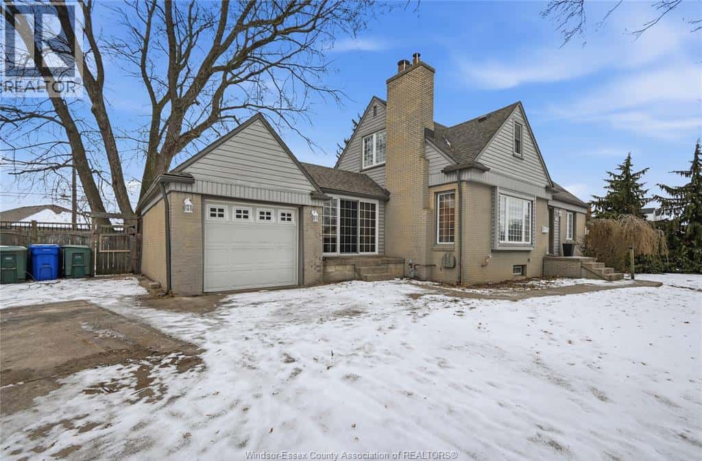 2569 NORMAN ROAD — Windsor, Ontario - Photo 5 of 38