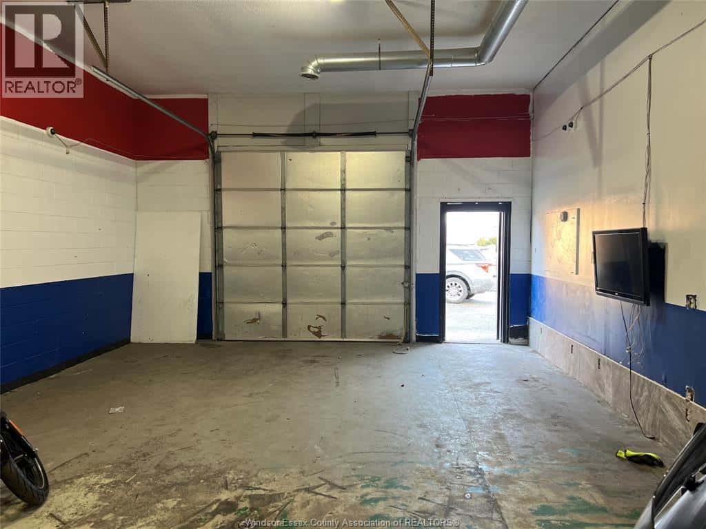 Tecumseh — Tecumseh - Photo 3 of 24