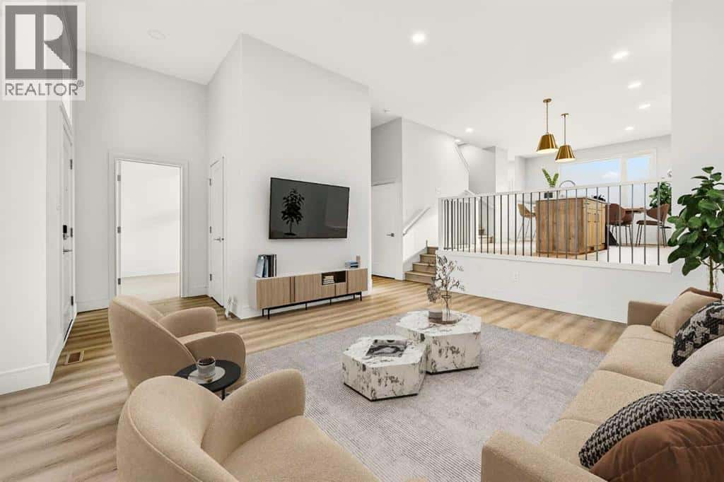 2541 16 Avenue N — Coaldale, Alberta - Photo 4 of 45