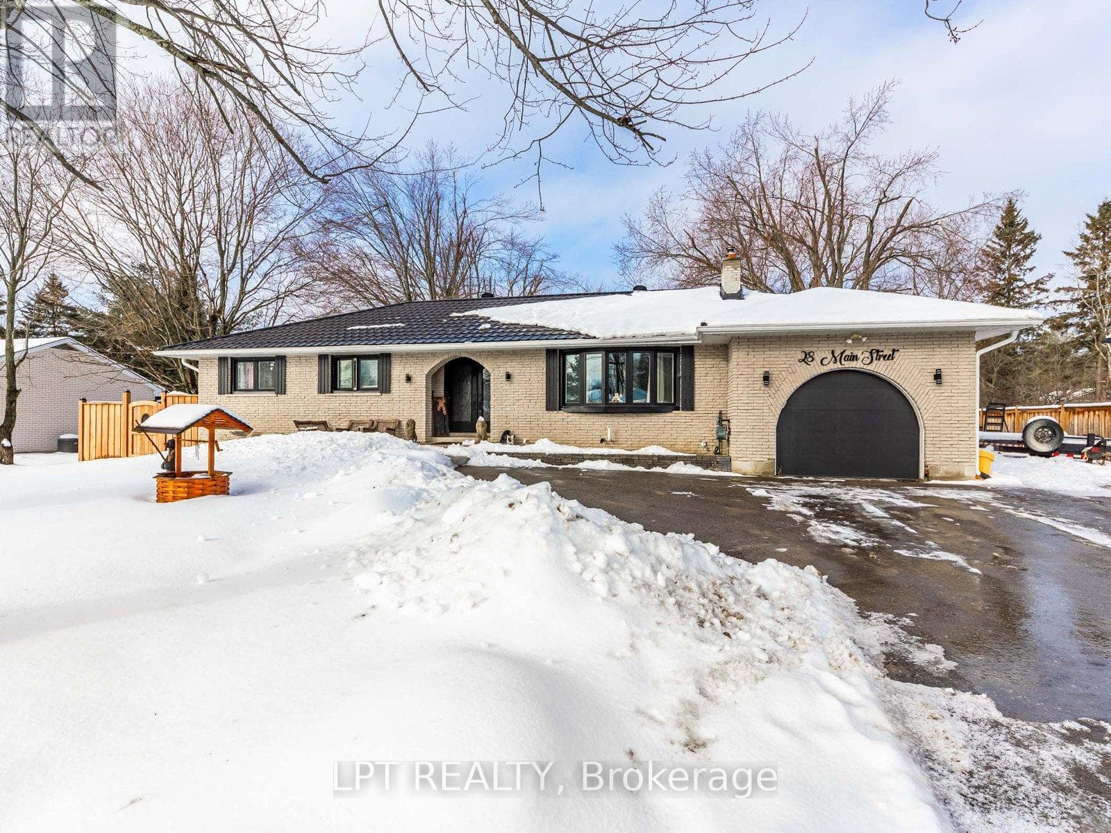 28 MAIN STREET — Georgina (Pefferlaw), Ontario - Main photo